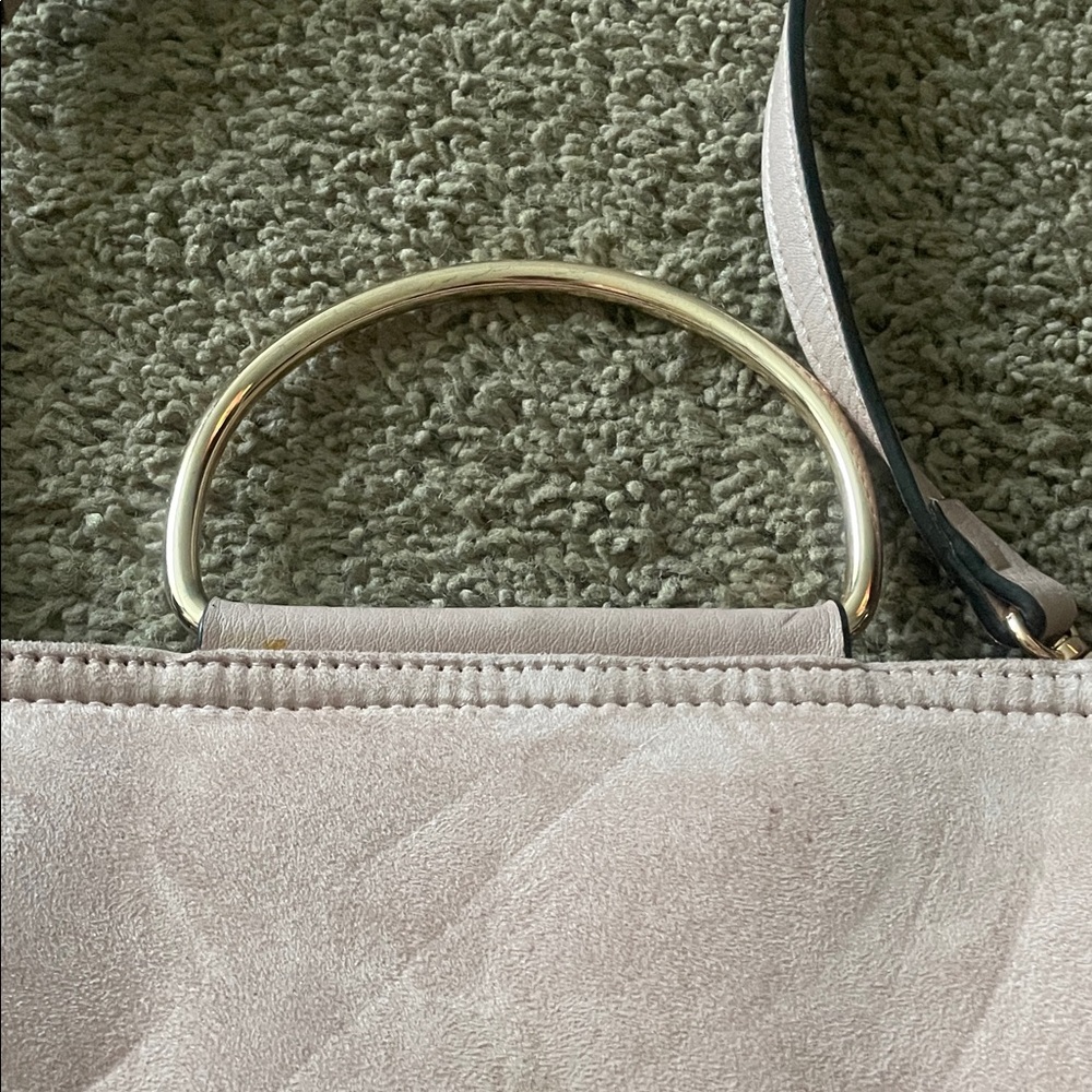 Elegant Pink Shoulder Bag - Picture 2 of 4